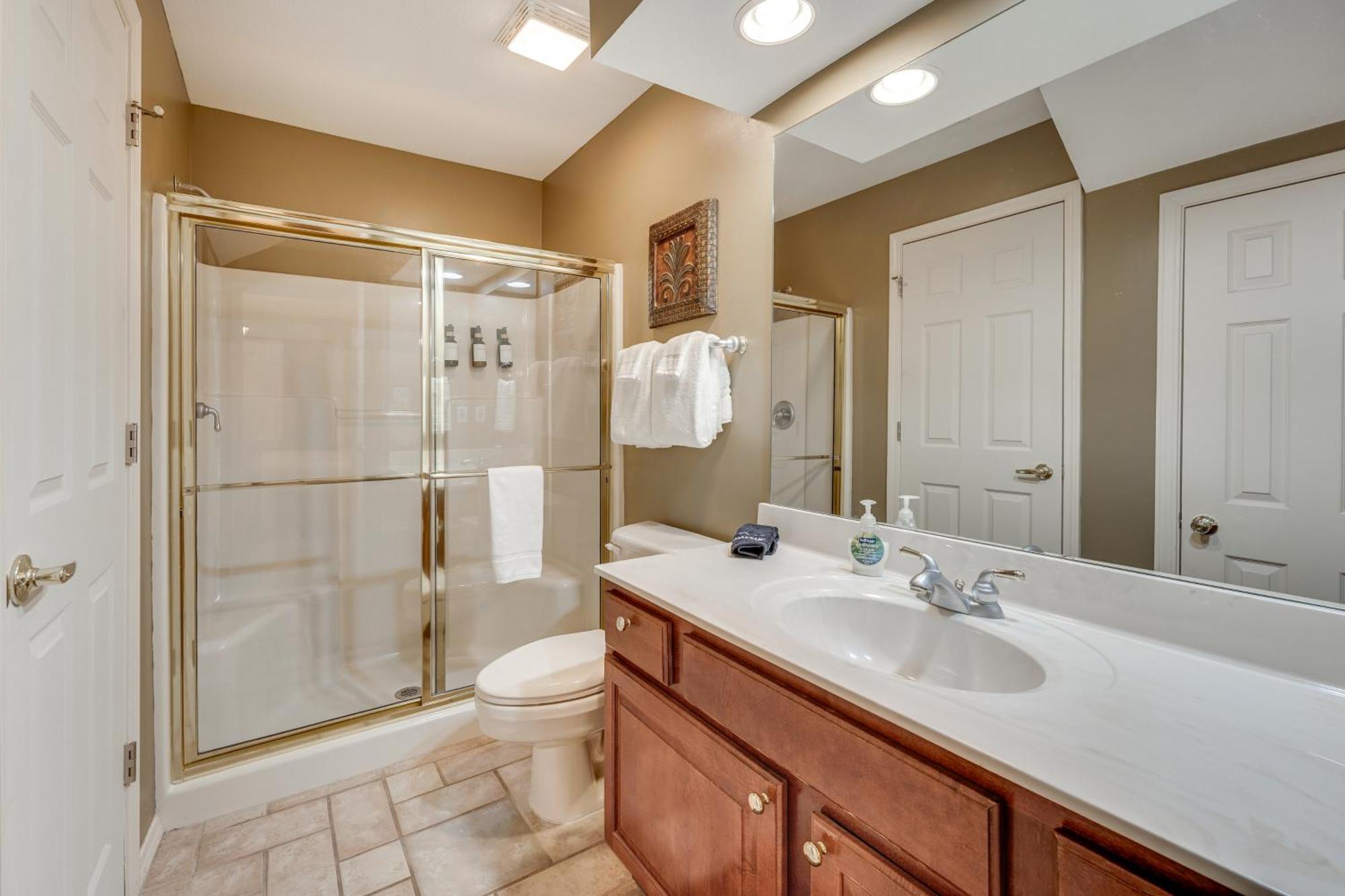 Walk To Strip Inviting Condo! * Branson
