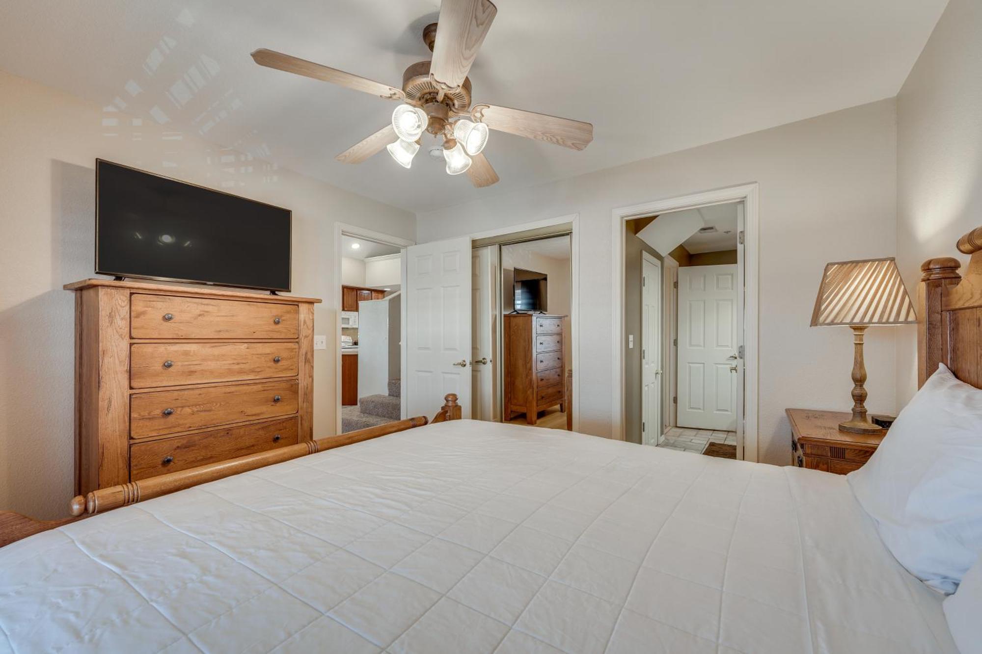 Walk To Strip Inviting Condo! Apartment Branson