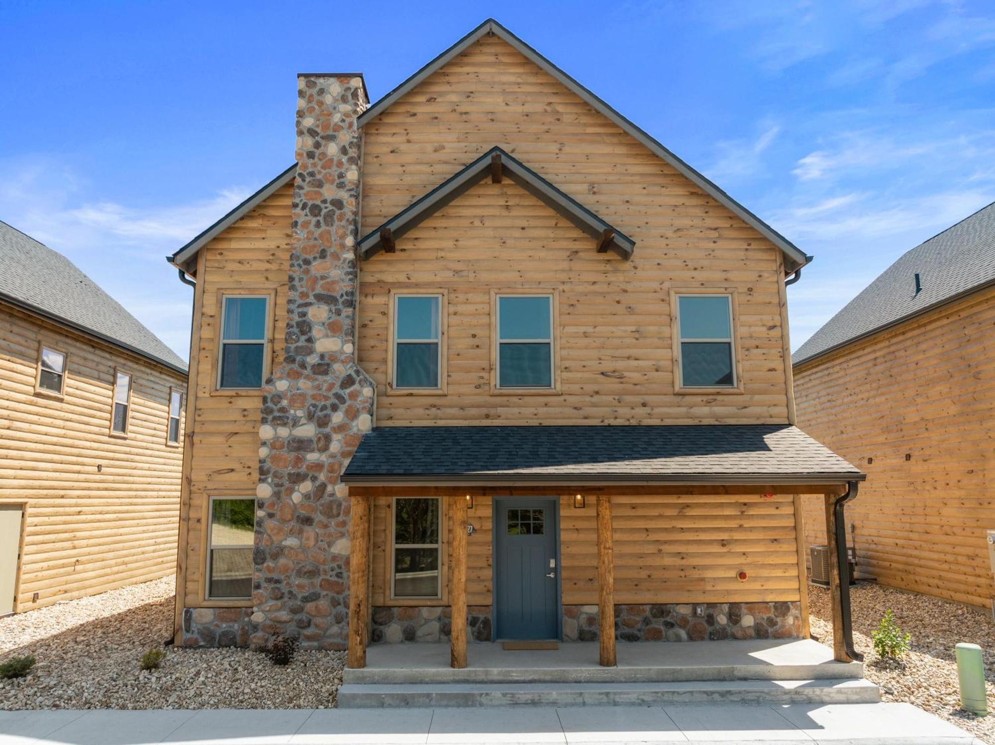 Summertime Shores - 127 Branson