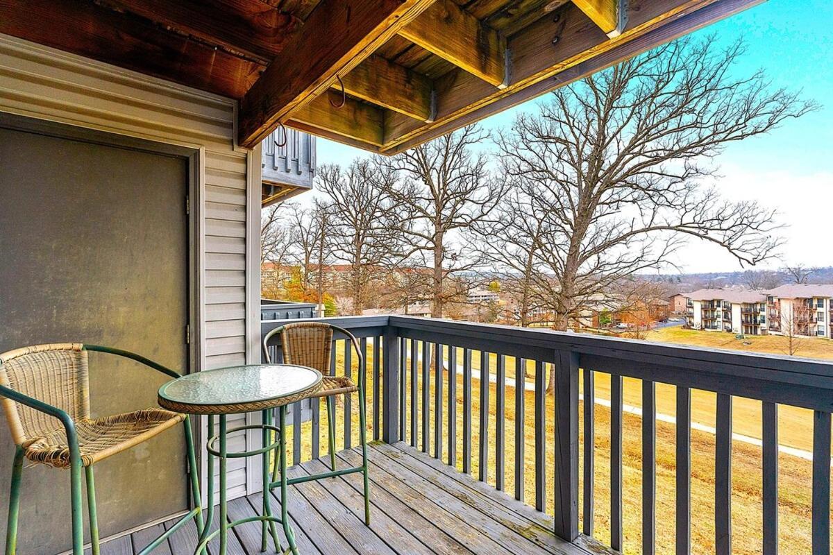 Apartment Spring Break Special! Golf, In, Outdoor Pools, 52-7