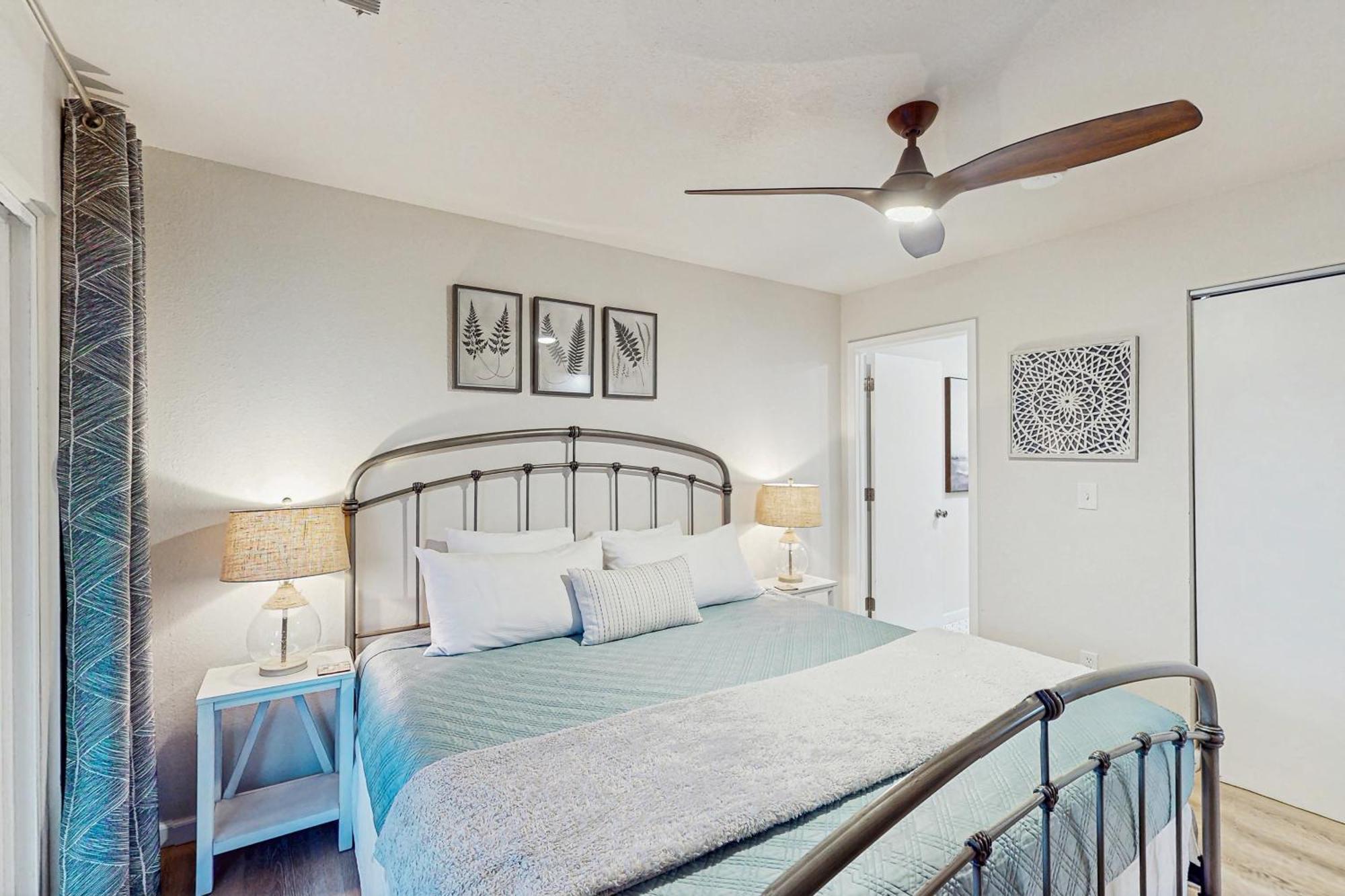 Apartment Sunset Shoreline Retreat