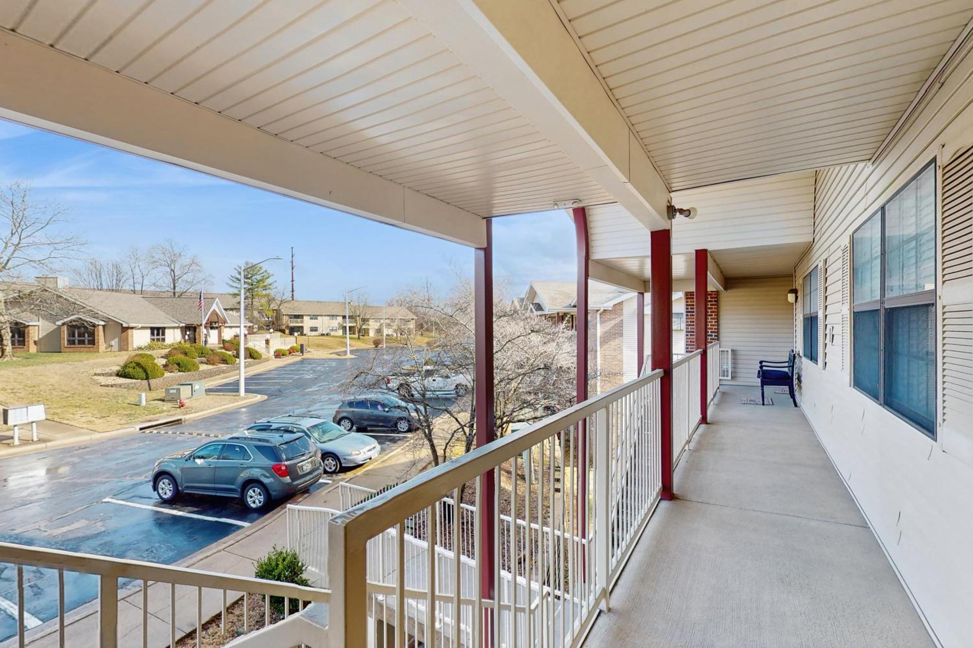 Hilltop Hideaway Apartment Branson