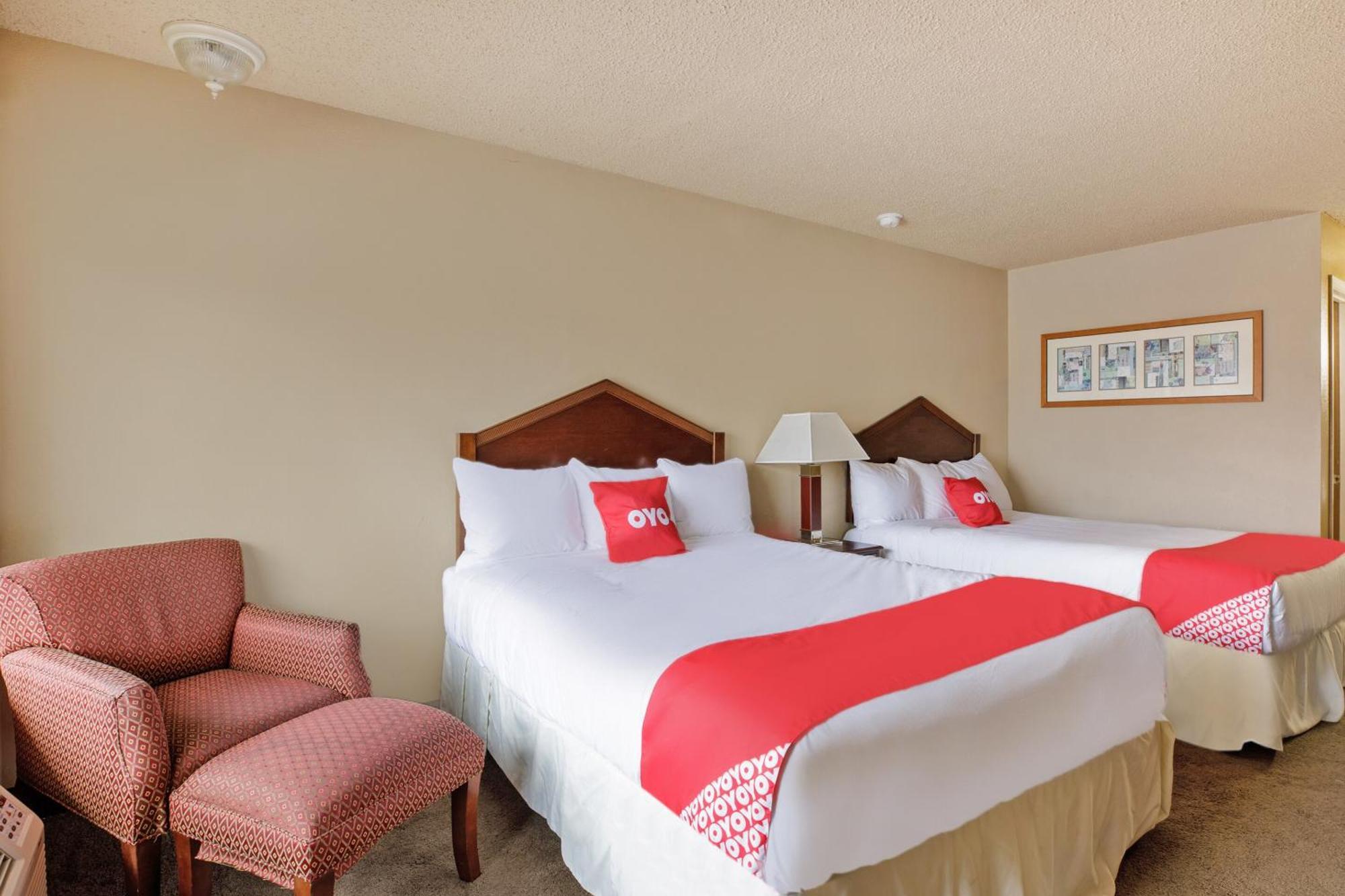 Oyo Mo-165 Hotel