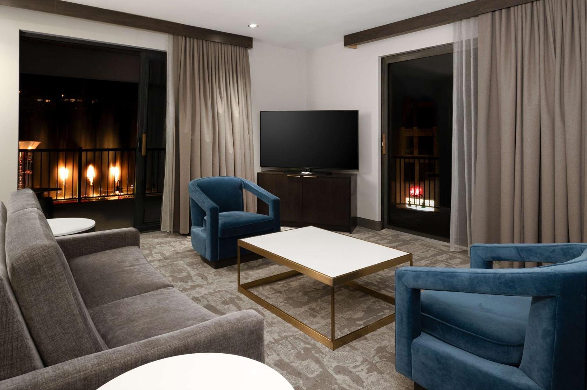 Hotel Hilton Promenade Landing 4*