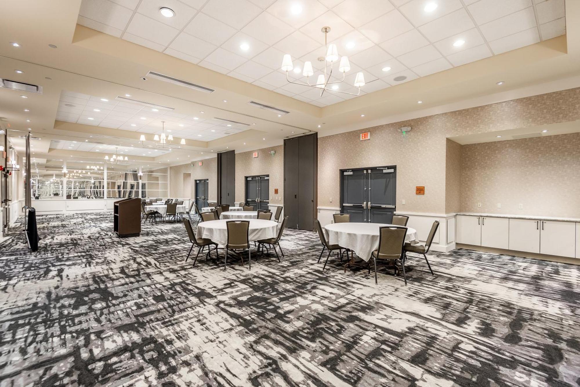 Hilton Promenade Landing Hotel 4*