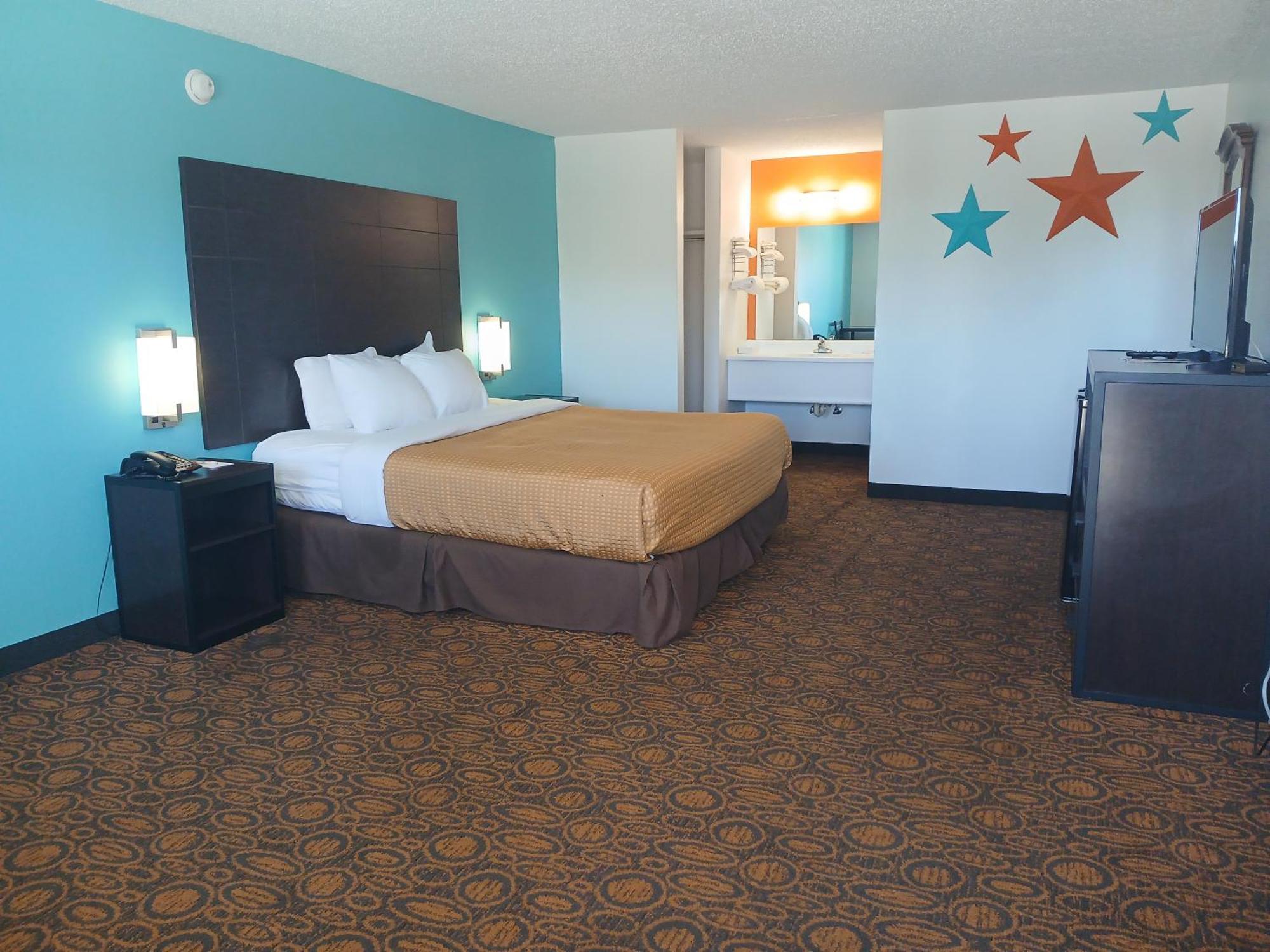 Howard Johnson By Wyndham Theatre District Hotel Branson