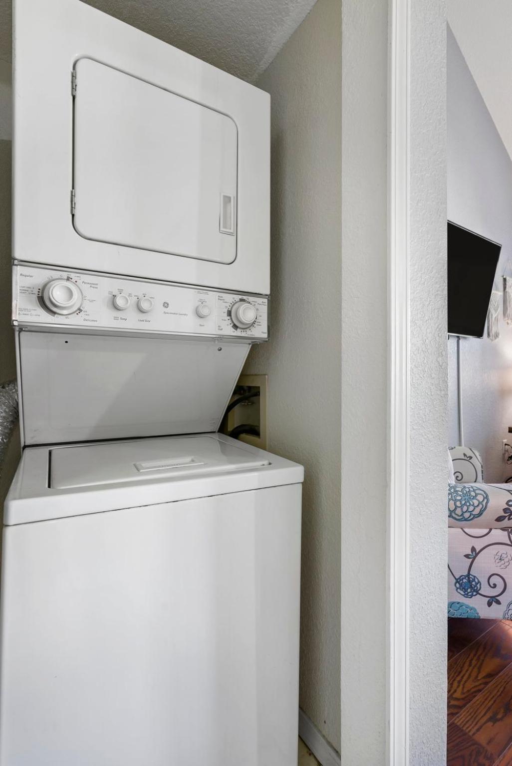 Apartment Spring Break Special! Near Attractions, Marina, 58-8 *