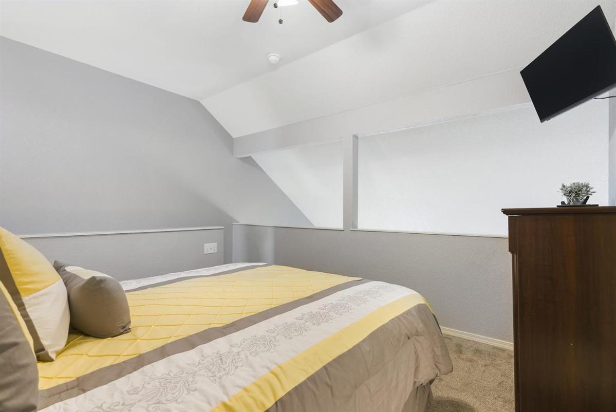 Spring Break Special! Near Attractions, Marina, 58-8 Apartment *