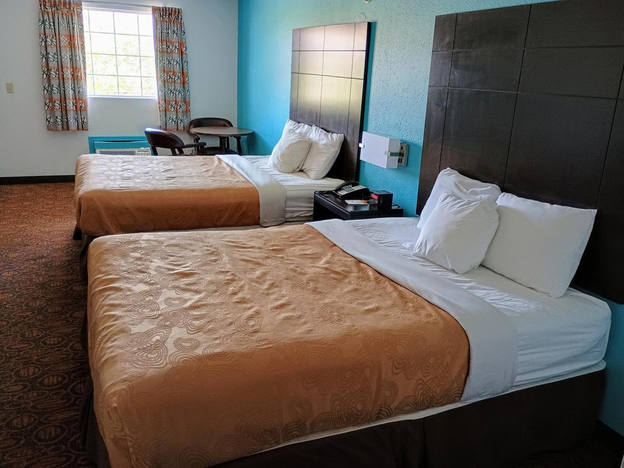 Howard Johnson By Wyndham Theatre District 2* Branson