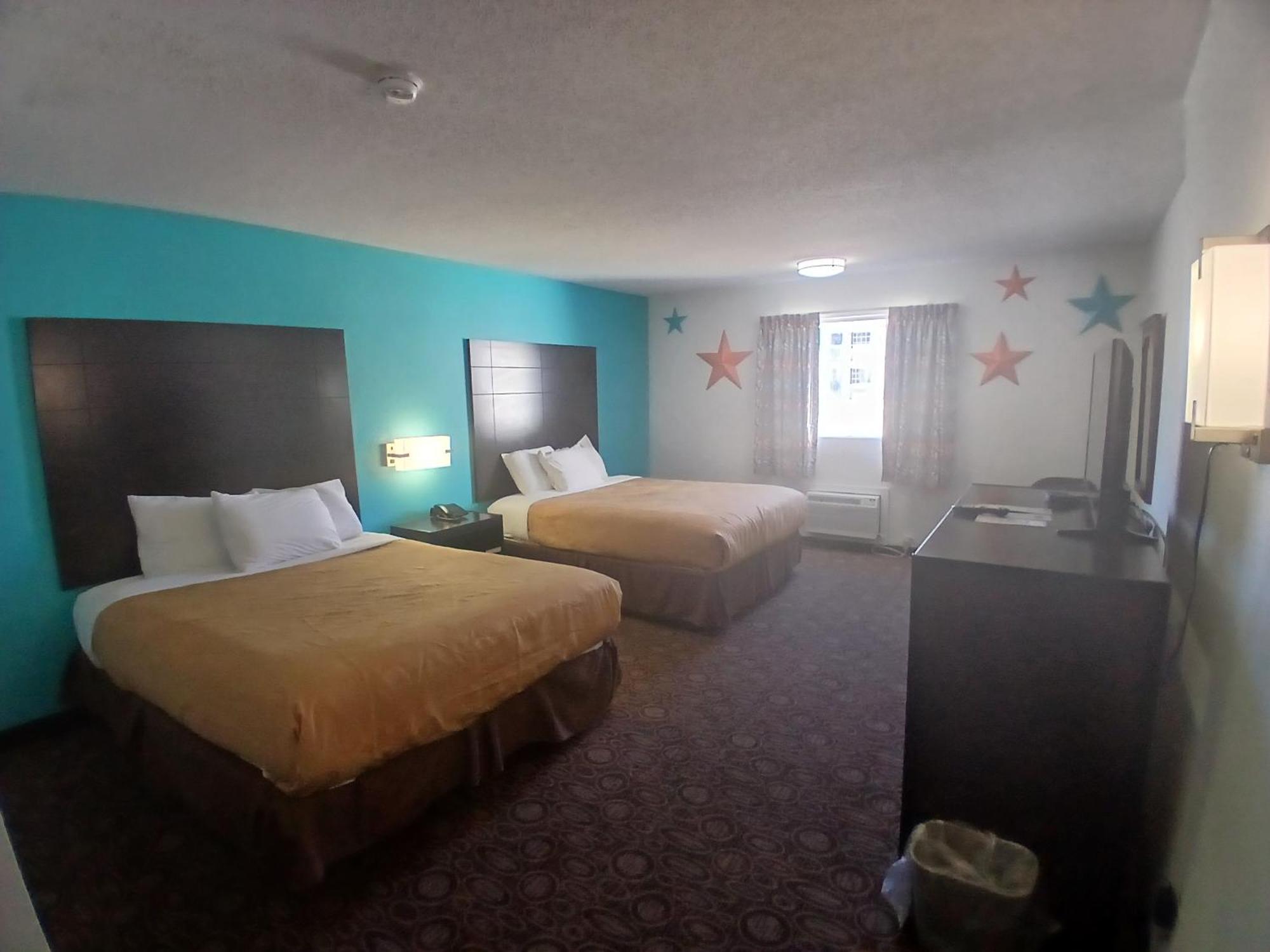 Hotel Howard Johnson By Wyndham Theatre District