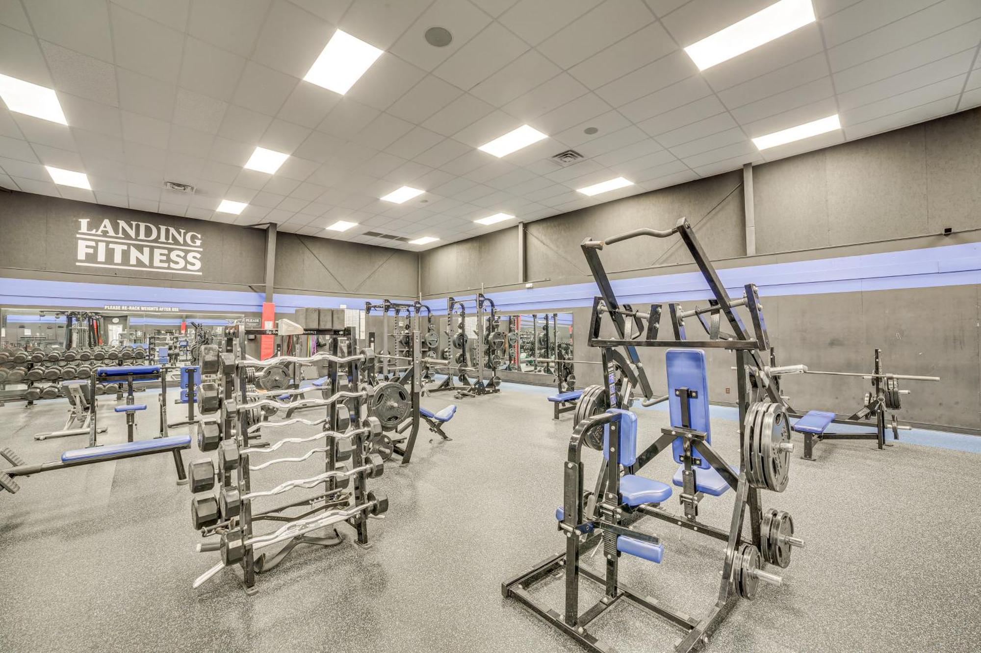 Walk To Landing With Amenities *