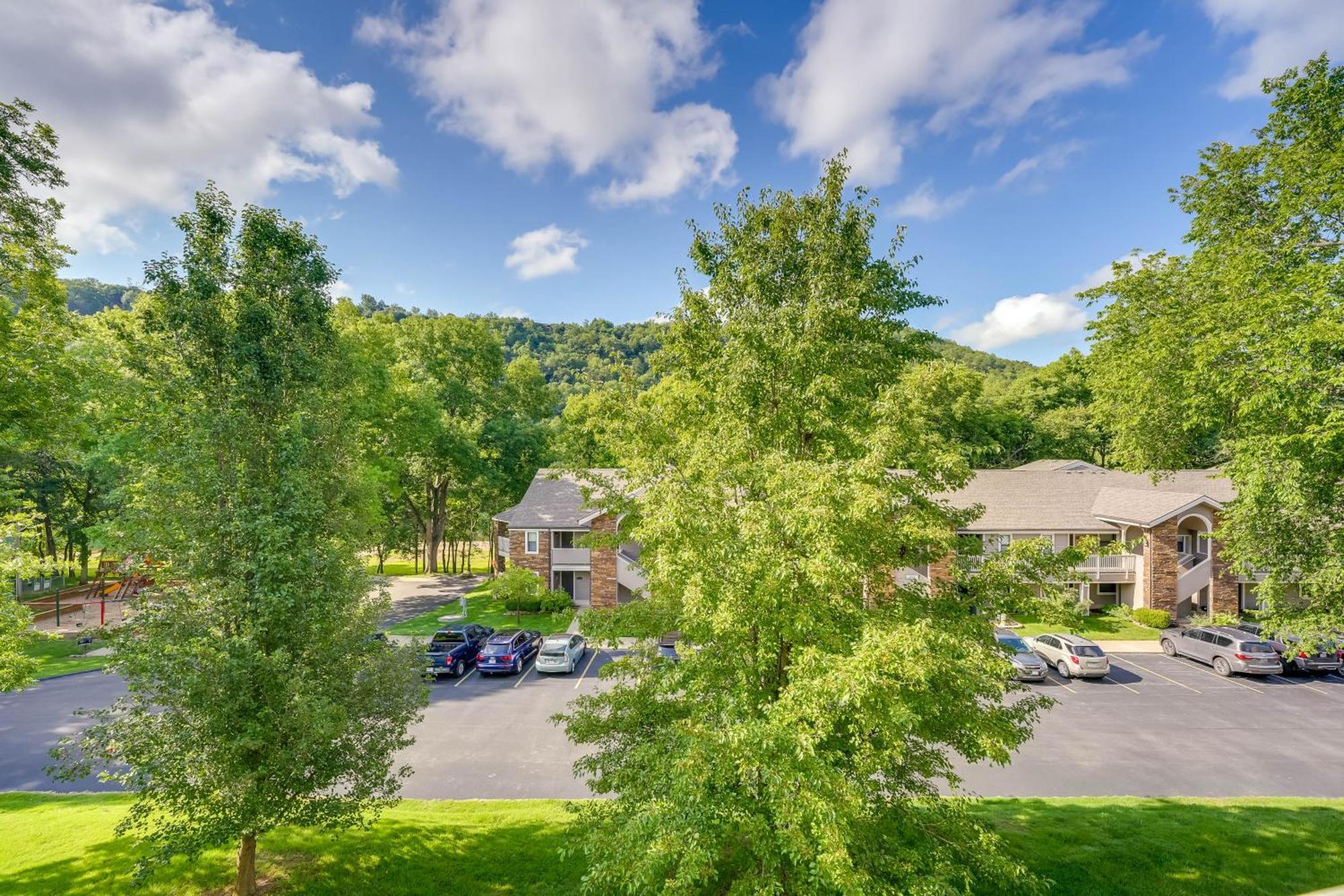 Apartment With Views 5 Mi To Strip! *