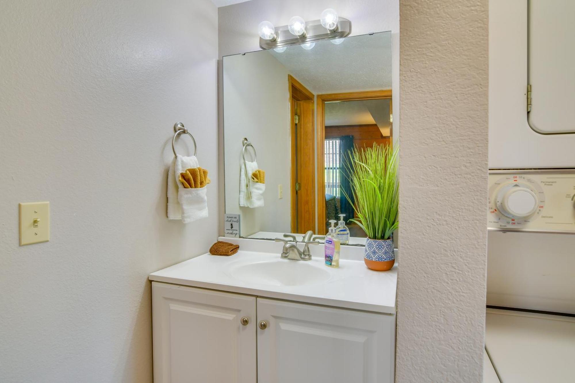 Stylish Townhome 3 Mi To Theatre District * Branson