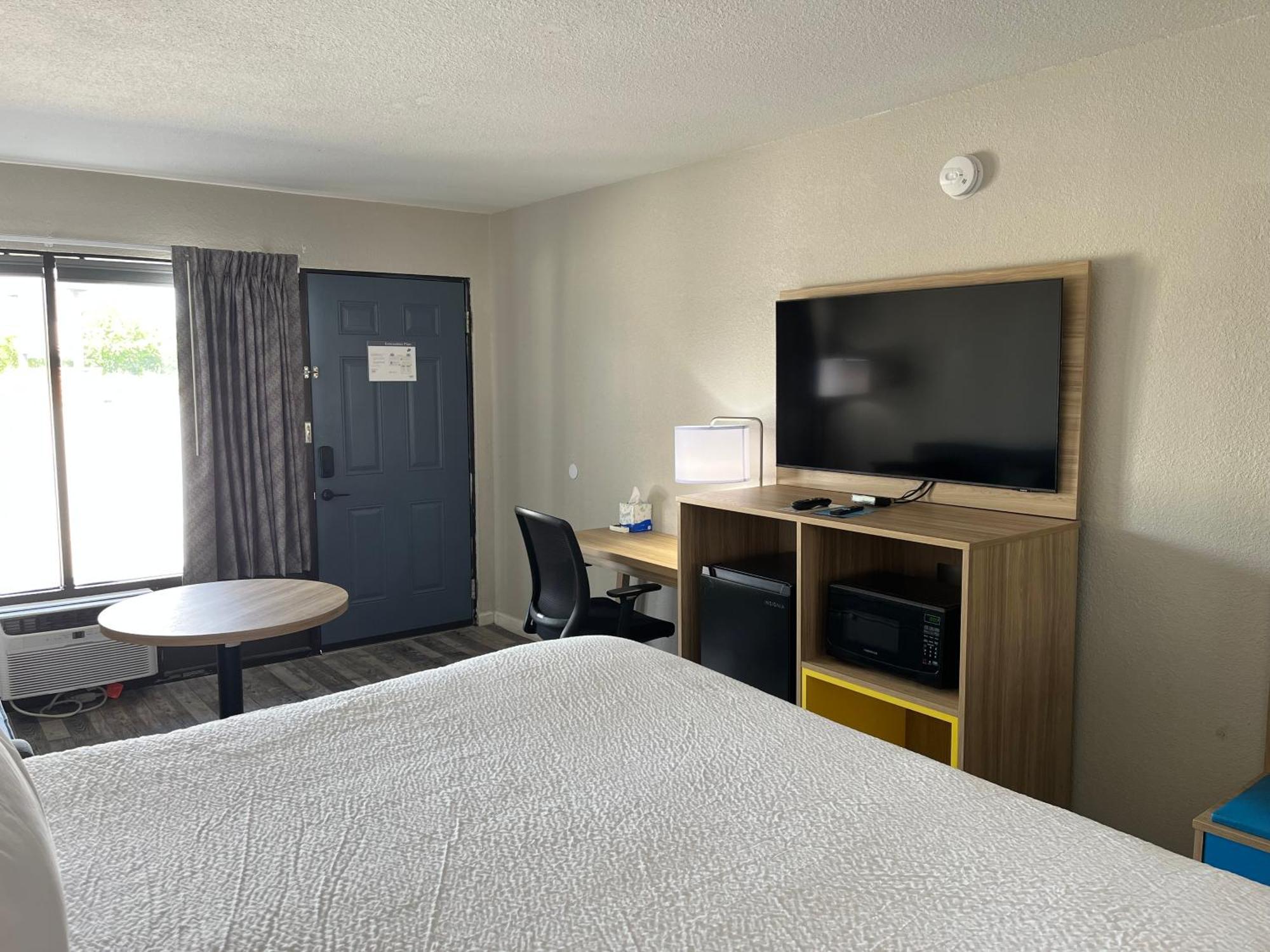 Days Inn By Wyndham Branson Ozarks *