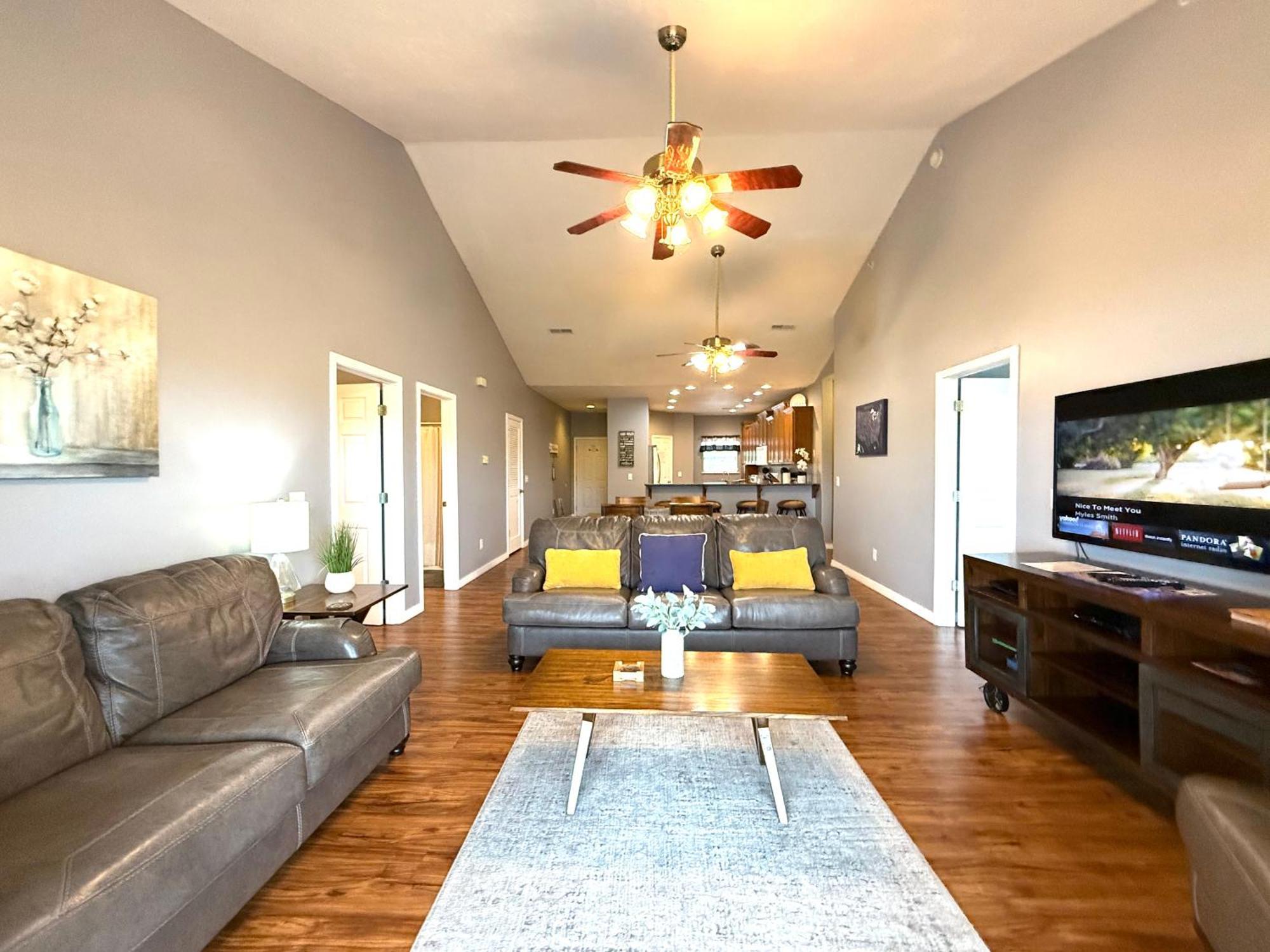 Apartment Lakefront And View Indian Point With Boat Slip *