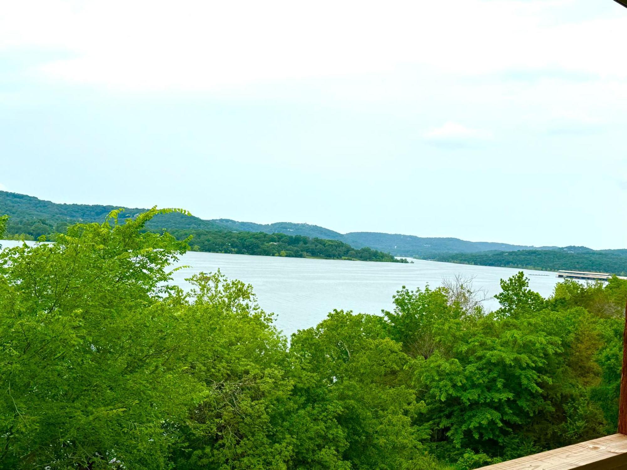 Lakefront And View Indian Point With Boat Slip Apartment *