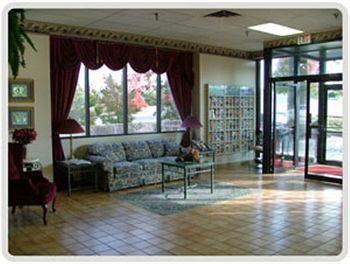 The King's Quarters 3* Branson