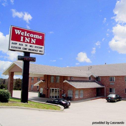 Inn Rodeway Branson, Brick House