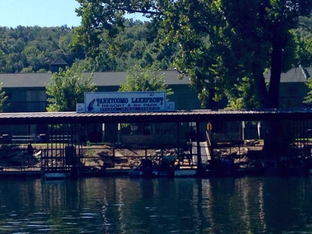 Taneycomo Lakefront