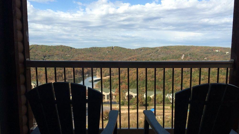 Resort Cliffs Table Rock