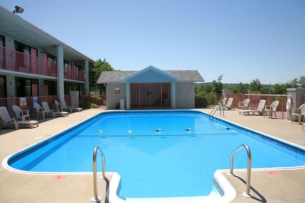 Ramada By Wyndham Motel