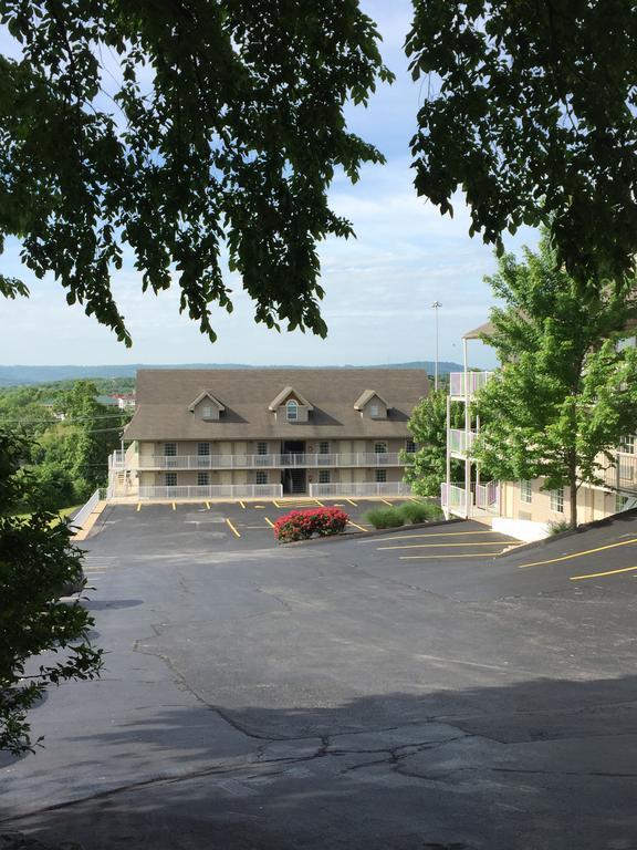 Gazebo Inn 2*