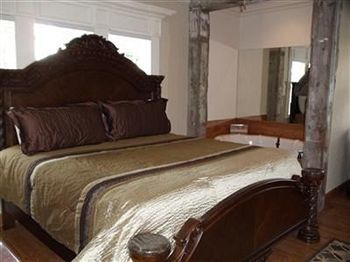 The House (adults Only) 3*