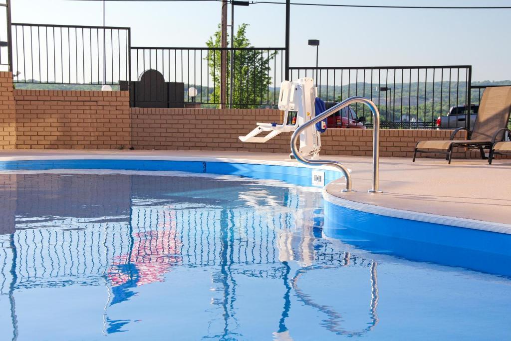 Grand View & 3* Branson
