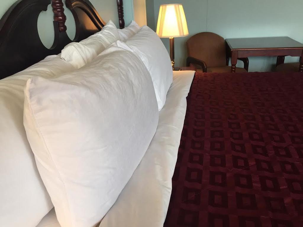 Hotel Greenbrier - 2*