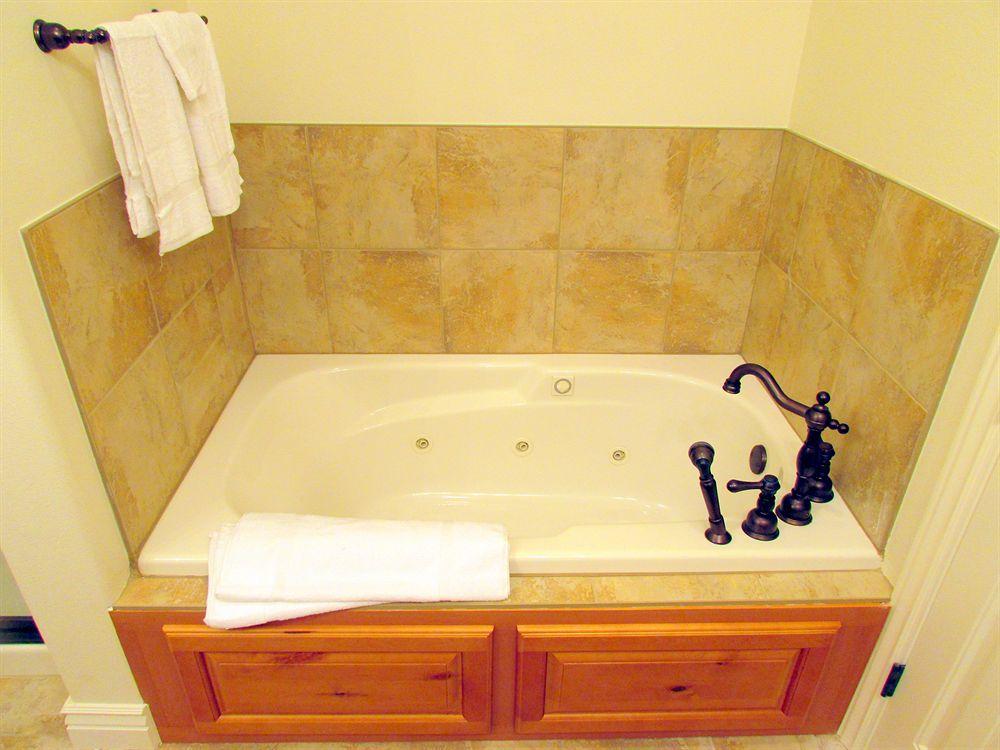 Cliffs Table Rock 3* Branson