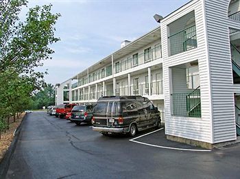 Motel Super 8 By Wyndham - Shepherd Of The Hills Exwy 2*