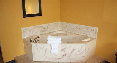 Seven Gables Hotel Branson