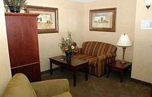 Grand Plaza Hotel 3*