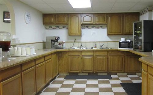 Evergreen Hotel Branson
