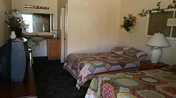 Taneycomo Lakefront 4*