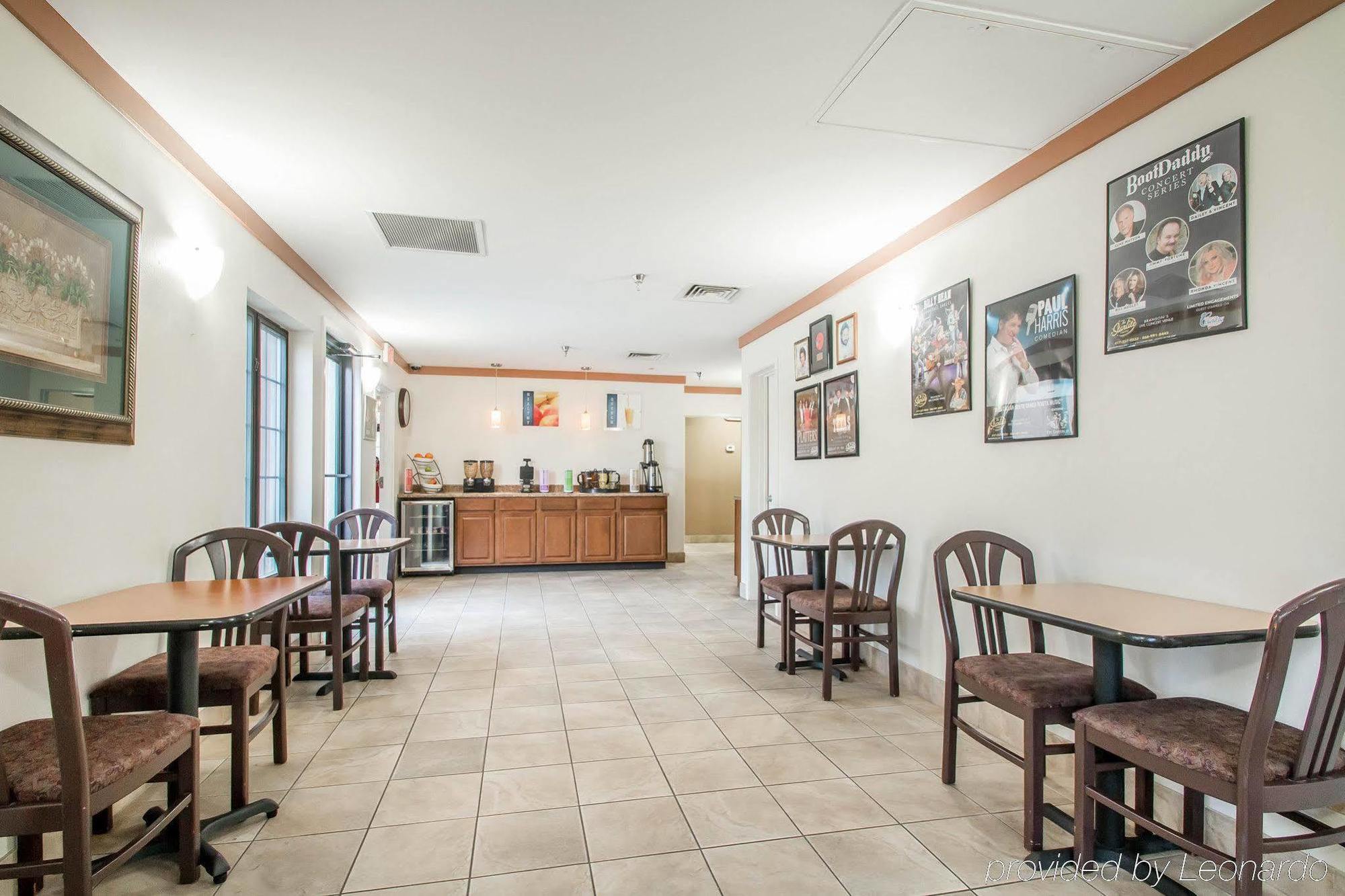 Baymont By Wyndham Thousand Hills Hotel