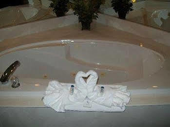 Spark By Hilton Meadows 3*