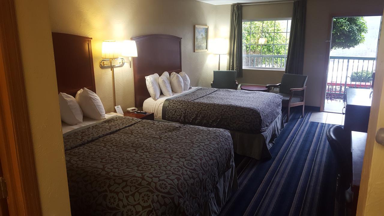 Days By Wyndham Branson/near The Strip Branson