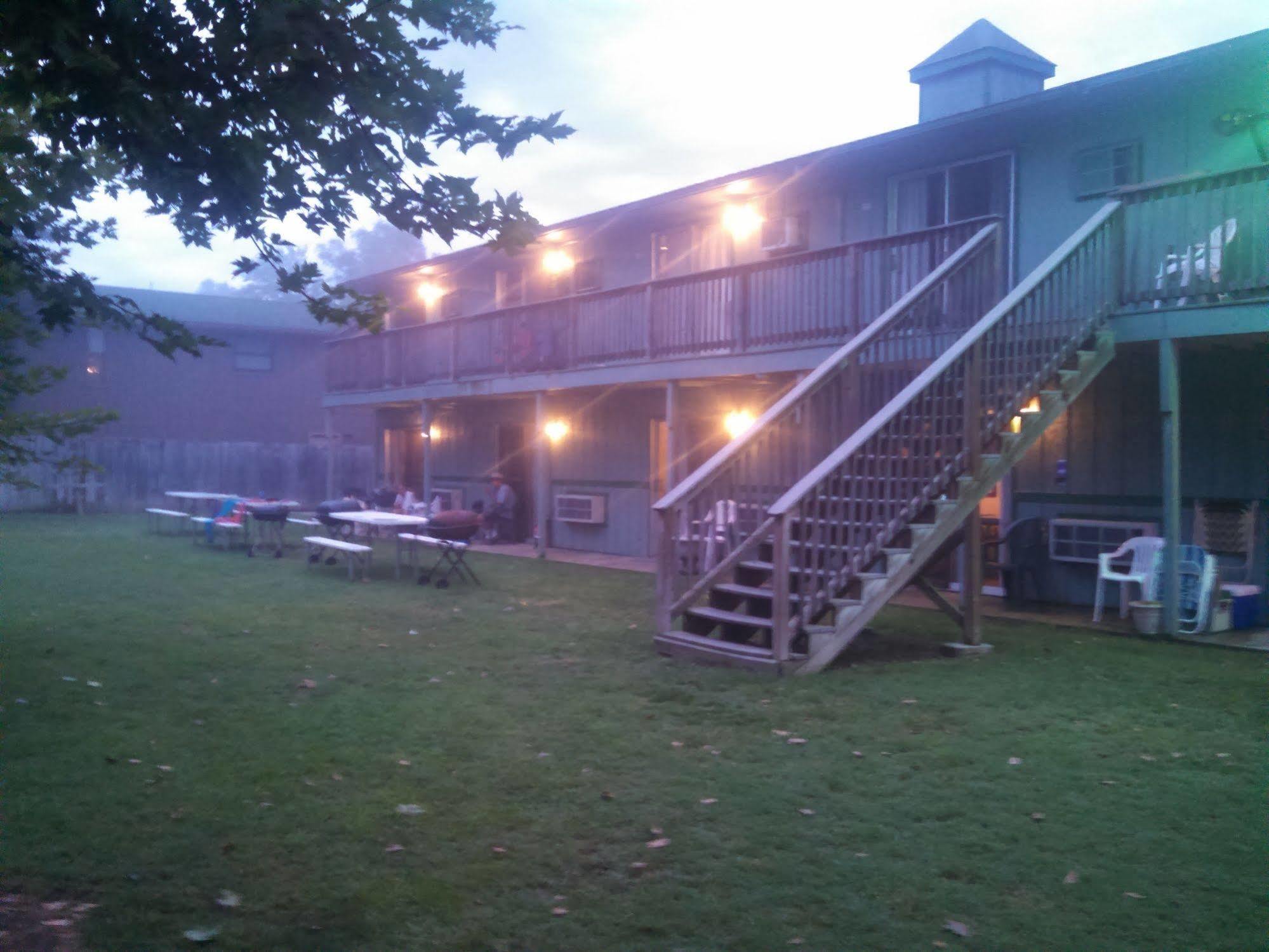 Resort Taneycomo Lakefront Branson