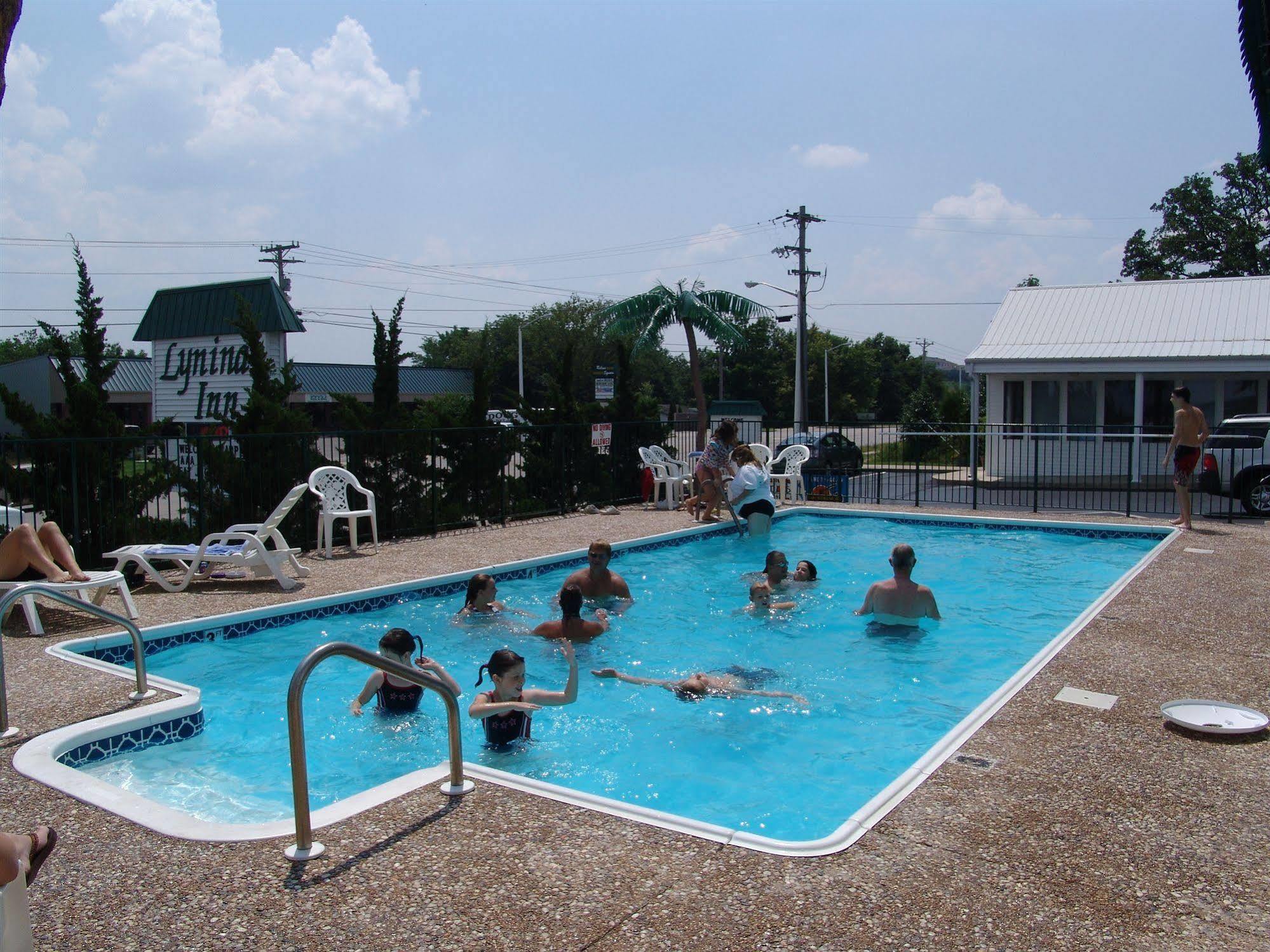 Motel Super 8 By Wyndham - Shepherd Of The Hills Exwy Branson