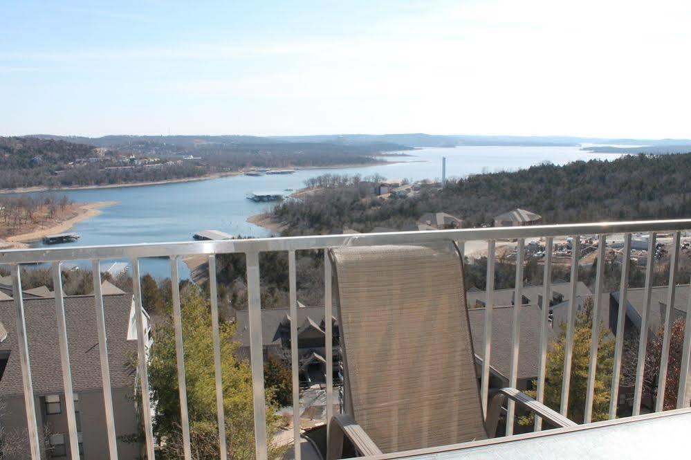 Treehouse Branson