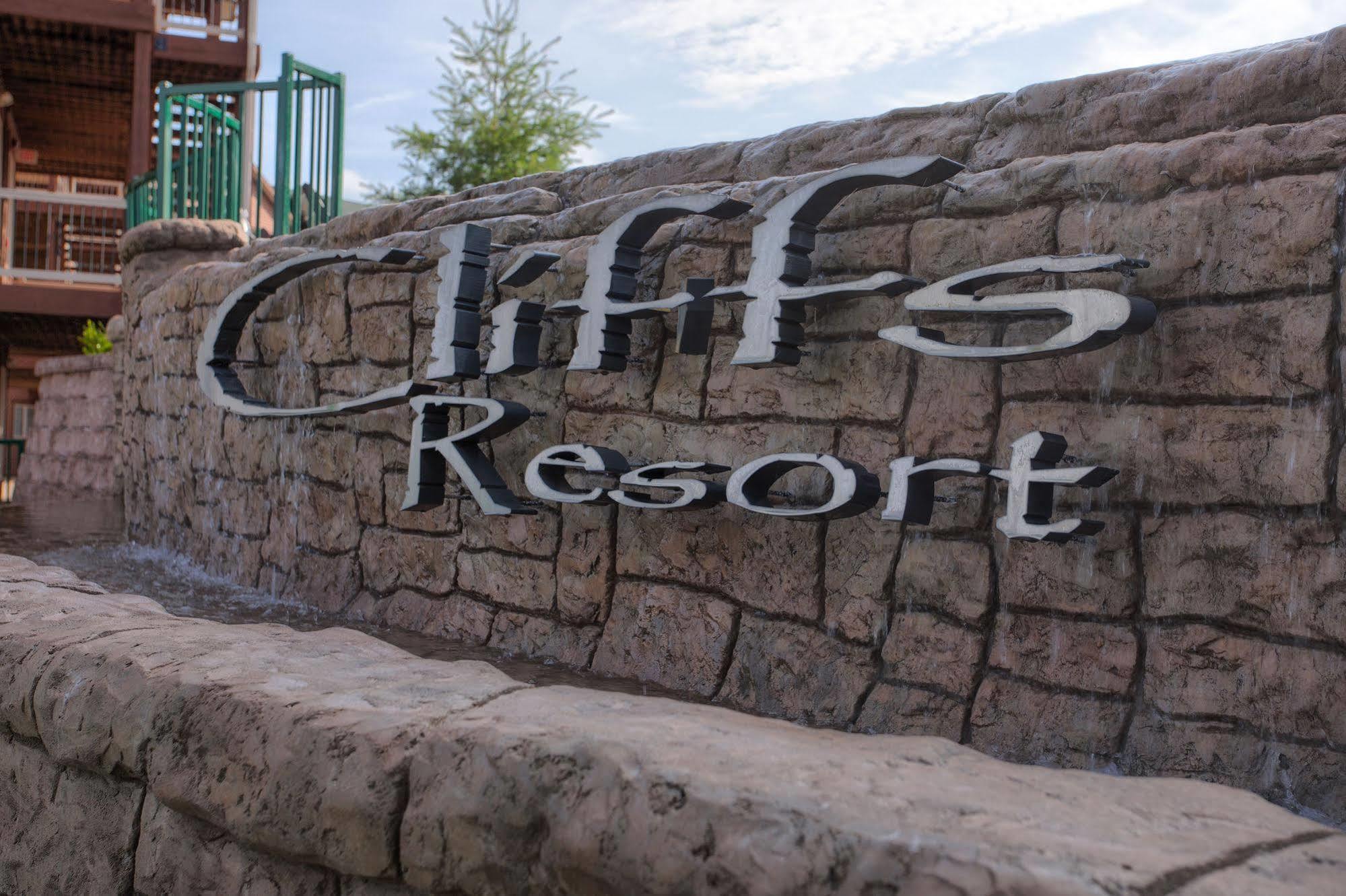 Cliffs Table Rock 3* Branson