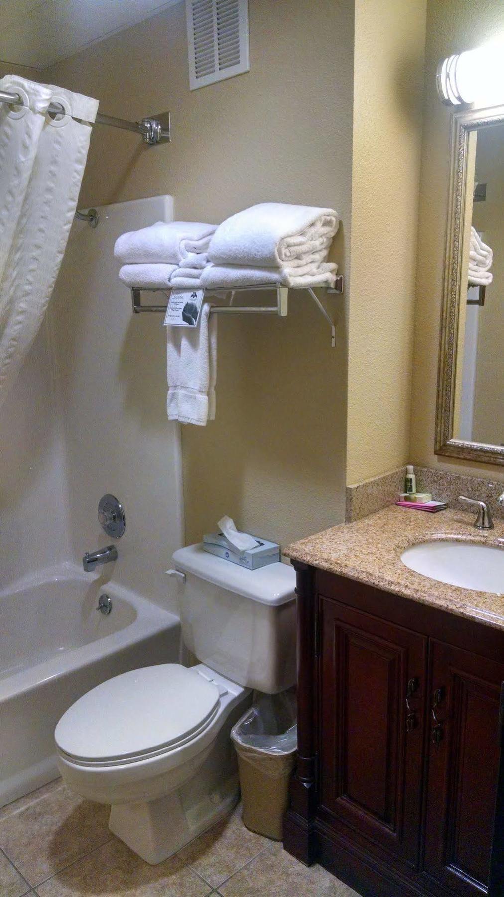 Spark By Hilton Meadows 3* Branson