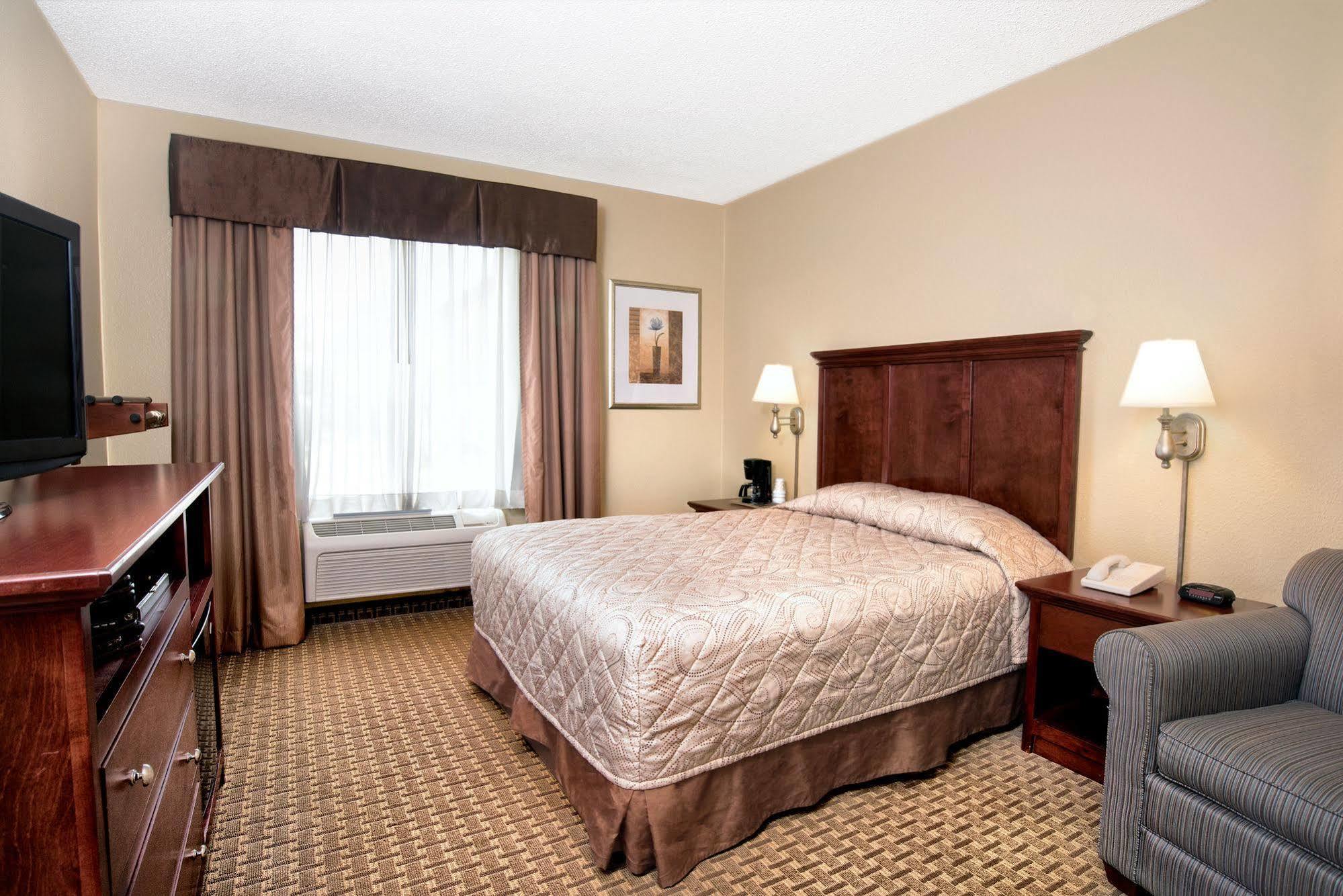 Hotel Spark By Hilton Meadows 3*