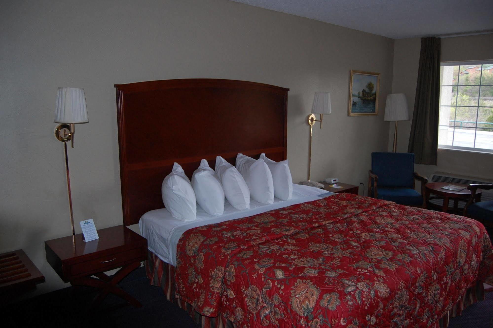Days By Wyndham Branson/near The Strip Branson