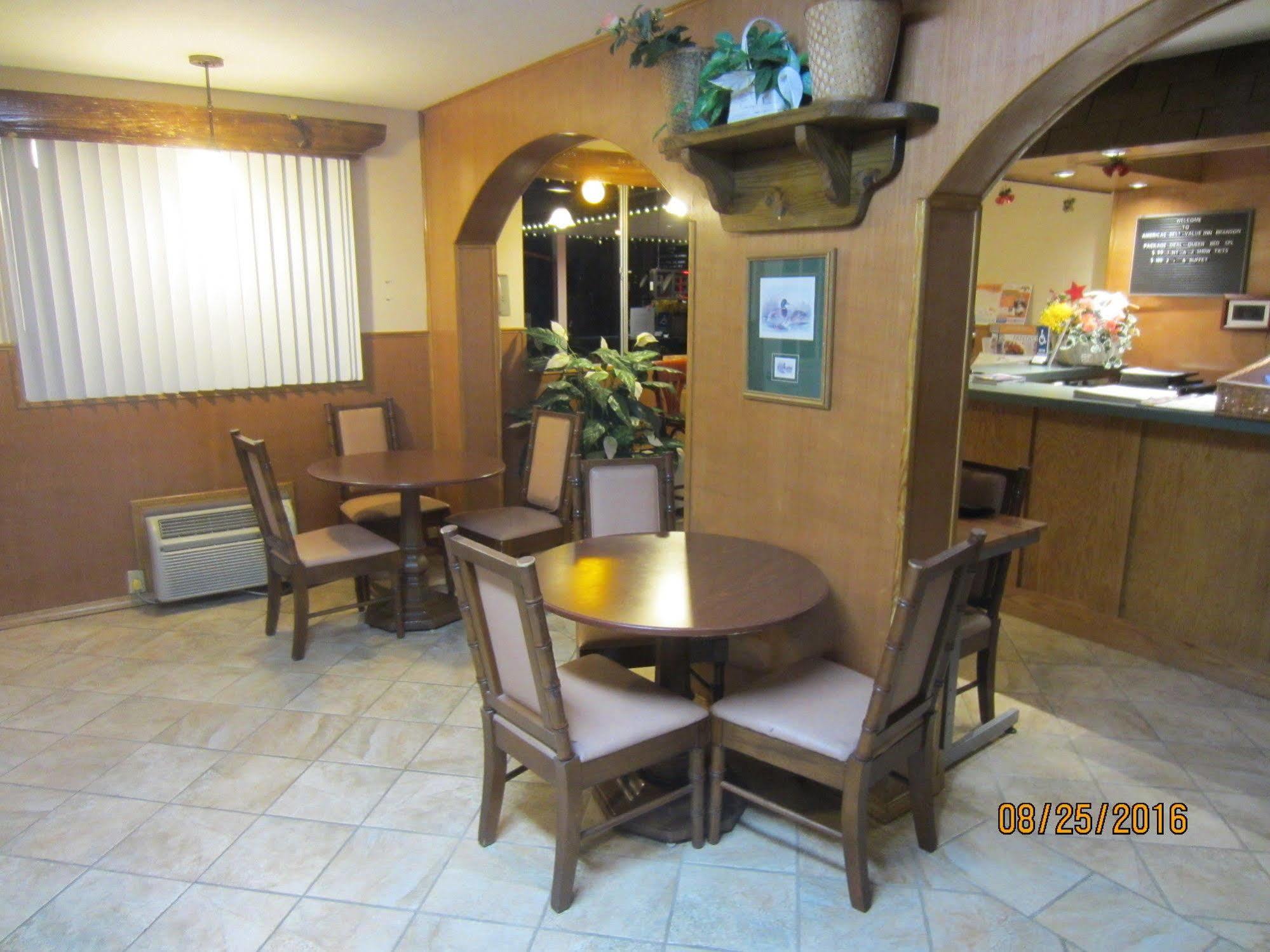 Motel Americas Value & - Near The Strip 2*
