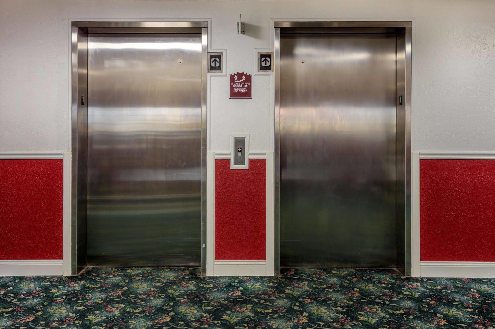 Hotel Towers 3*