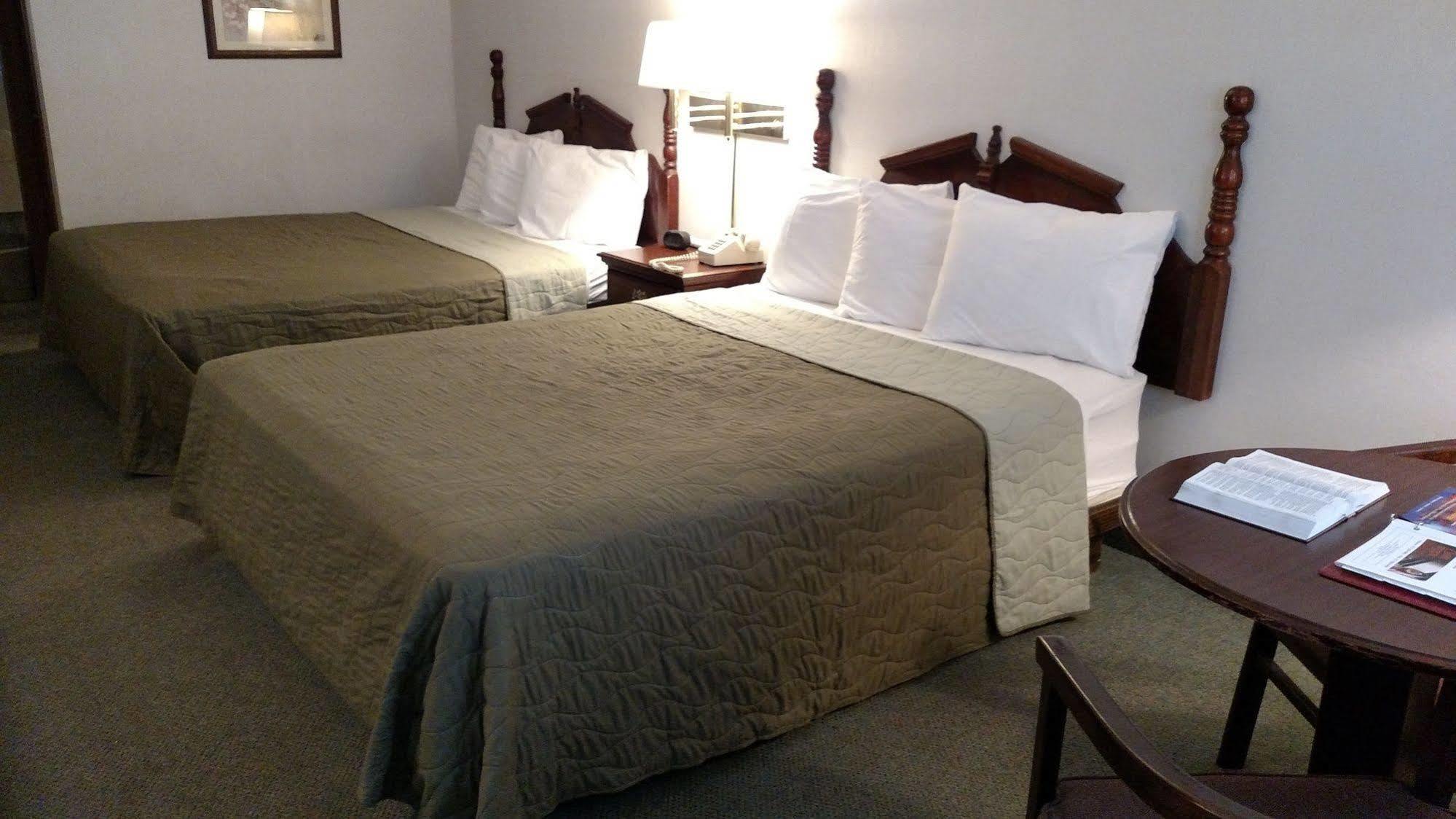 Evergreen Hotel