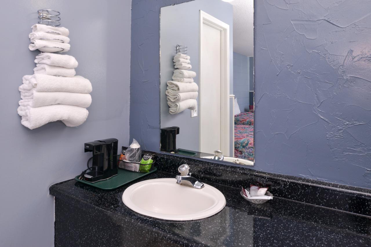 Americas Value & - Near The Strip Motel Branson