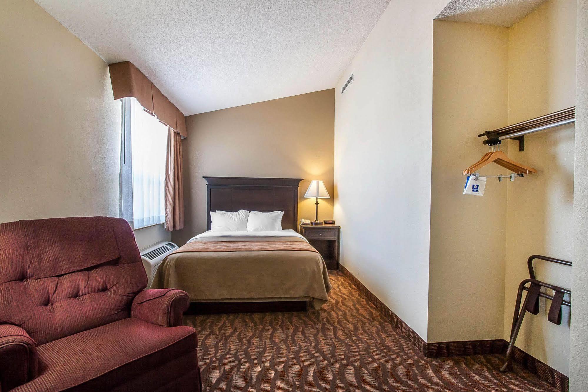 Inn Comfort At Thousand Hills Branson